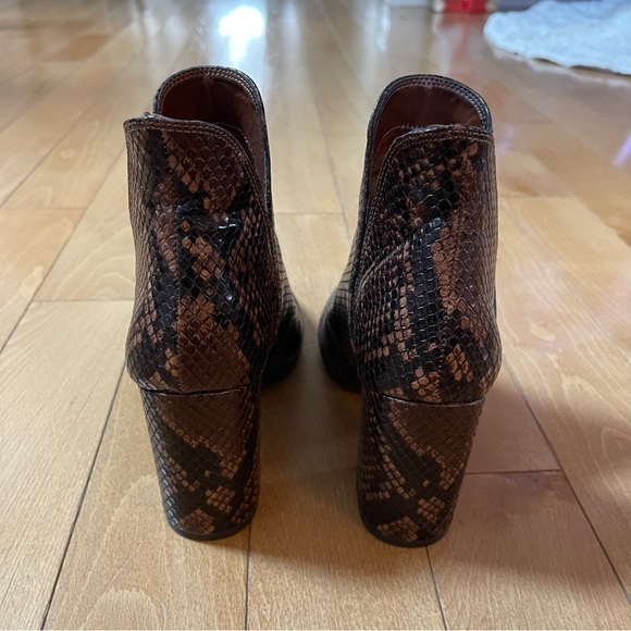 Steve Madden Rookie ankle boot. - Picture 2 of 3